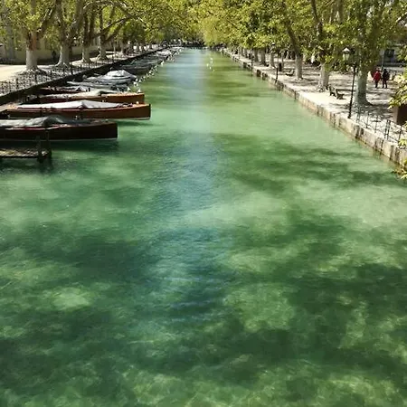 Cabana&Le Central Annecy Exterior foto
